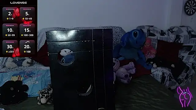 kitty22  online show from February 10, 2025, 1:11 pm