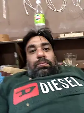 lund lol online show from October 28, 2025, 11:14 am