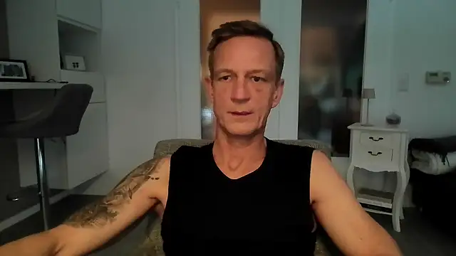 dirks71 online show from February 2, 2026, 8:57 am