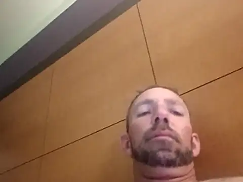 Treemandude online show from November 10, 2025, 11:48 pm