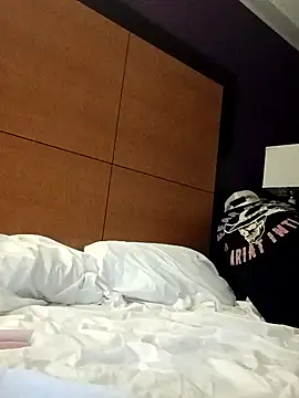 Treemandude online show from November 12, 2025, 7:42 am