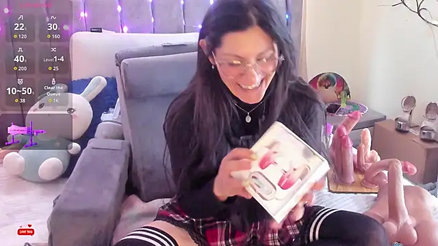 Rapunzeell  online show from November 27, 2025, 7:38 pm