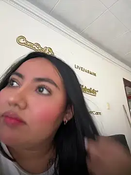 LucciaPorter online show from February 26, 2026, 2:16 pm