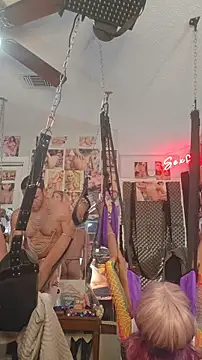 luvs2cumm69 online show from December 14, 2025, 9:36 am