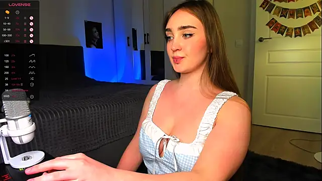 celestialanggel online show from April 2, 2026, 8:17 pm