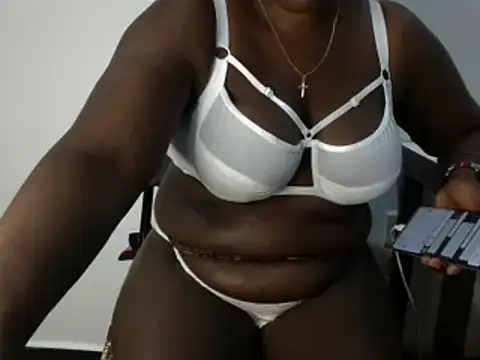 Nevvy Pretty online show from February 16, 2025, 3:37 am