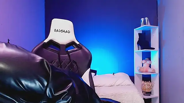 JadaRoberts online show from November 27, 2025, 12:07 pm