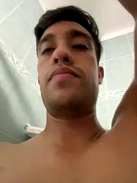 Snapshot of Magicerosxx69 chatting on September 9, 2025, 4:45 am Magicerosxx69 online show from September 9, 2025, 4:45 am