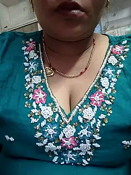 Snapshot of Ritasingh-0461 chatting on March 19, 2025, 7:40 am Ritasingh-0461 online show from March 19, 2025, 7:40 am