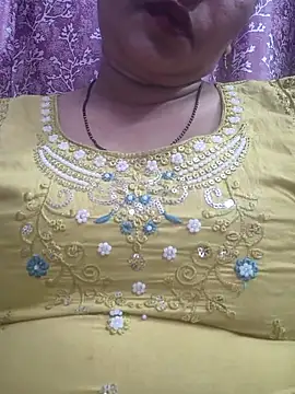 Snapshot of Ritasingh-0461 chatting on October 6, 2025, 1:30 pm Ritasingh-0461 online show from October 6, 2025, 1:30 pm