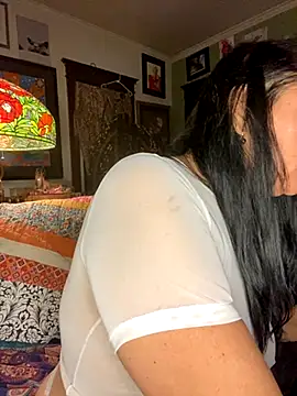 sexyasscougar online show from September 18, 2025, 7:32 am