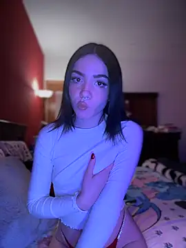 ShannonShanny online show from January 8, 2025, 7:45 pm