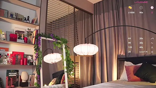 askaudrey  online show from February 8, 2025, 2:05 pm