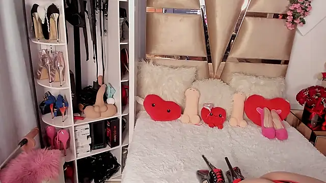 Snapshot of Nikole66_ chatting on February 5, 2025, 1:15 am Nikole66 online show from February 5, 2025, 1:15 am