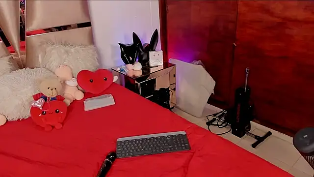 Snapshot of Nikole66_ chatting on March 7, 2025, 4:46 am Nikole66 online show from March 7, 2025, 4:46 am