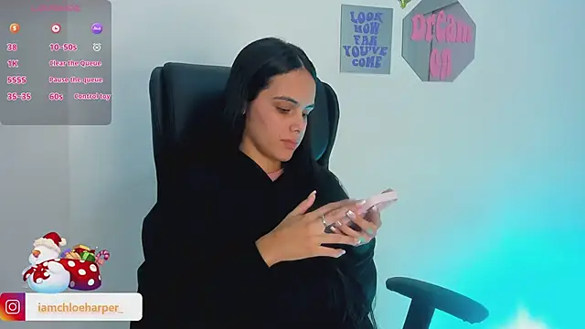 ChloeHarper  online show from December 29, 2024, 4:51 pm