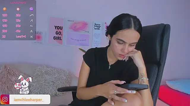 ChloeHarper  online show from January 10, 2025, 6:17 pm