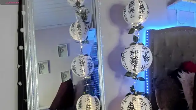 Pandorakarl online show from November 30, 2025, 6:50 am