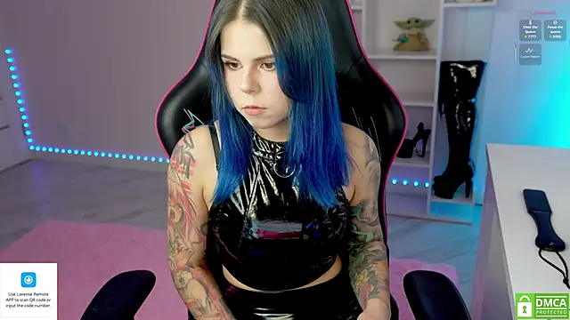 Latex Kitty online show from September 13, 2025, 2:17 pm