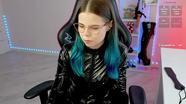 Snapshot of Latex_Kitty chatting on June 15, 2026, 2:52 pm Latex Kitty online show from June 15, 2026, 2:52 pm