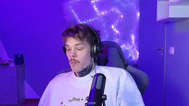 DENIS HERE online show from January 24, 2025, 1:45 am