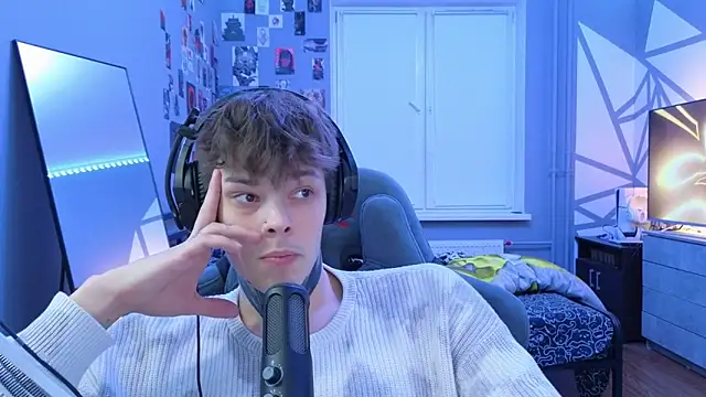 DENIS HERE online show from February 28, 2025, 3:15 pm