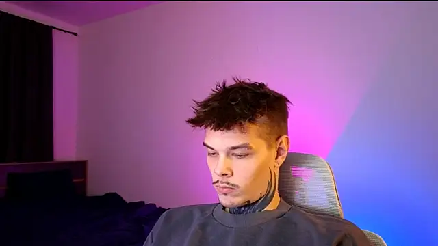 DENIS HERE online show from February 13, 2026, 8:05 pm