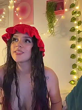 violet-333 online show from March 6, 2026, 3:08 pm