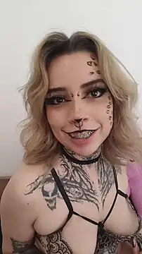 Snapshot of Ivy1111 chatting on October 25, 2025, 8:47 pm Ivy1111 online show from October 25, 2025, 8:47 pm