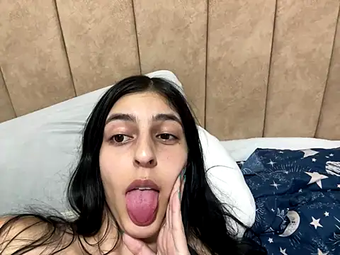 Snapshot of cristel_17 chatting on September 17, 2025, 3:41 am cristel 17 online show from September 17, 2025, 3:41 am