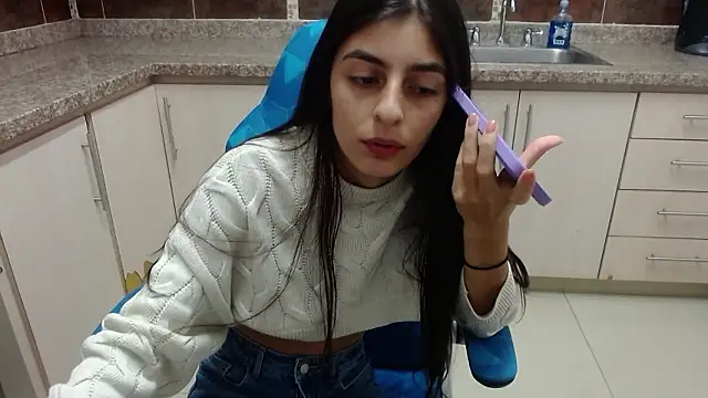 cristel 17 online show from March 10, 2026, 1:49 pm