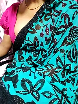 Shreya727 online show from February 21, 2025, 8:49 pm