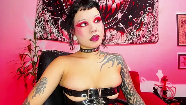 irregular fetish  online show from June 3, 2026, 11:10 pm