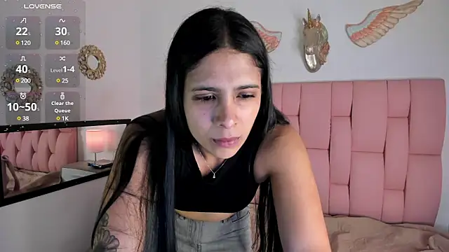 VeronikaOlsen online show from February 5, 2025, 1:00 pm