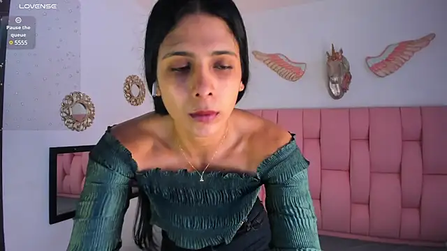 VeronikaOlsen online show from March 18, 2025, 12:36 pm