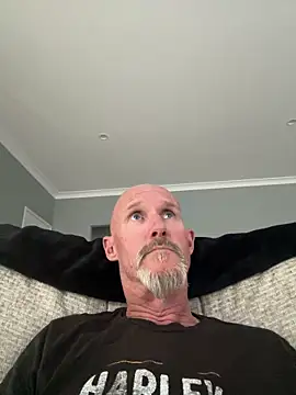 Slim197624 online show from October 28, 2025, 1:42 am