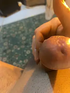 azginnn35 online show from February 22, 2026, 11:25 pm