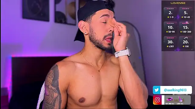 AxelKing1326 online show from November 8, 2025, 9:24 pm