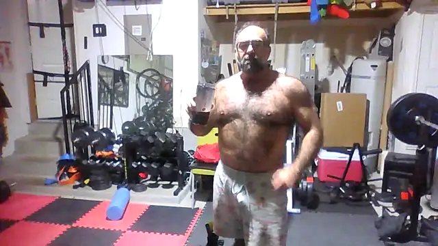 Snapshot of chainjulious chatting on November 13, 2025, 4:28 pm chainjulious online show from November 13, 2025, 4:28 pm