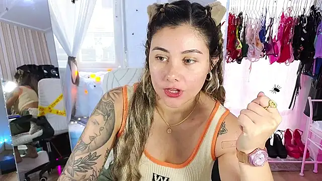 Tawny cox online show from October 22, 2025, 9:31 am