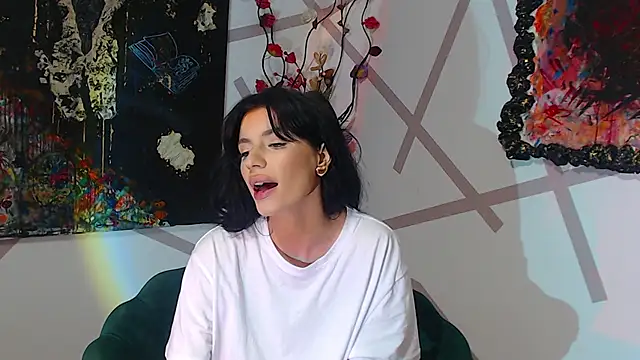 Snapshot of ZaSha__ chatting on February 4, 2025, 7:51 am ZaSha   online show from February 4, 2025, 7:51 am