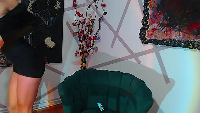 Snapshot of ZaSha__ chatting on February 6, 2025, 8:18 am ZaSha   online show from February 6, 2025, 8:18 am