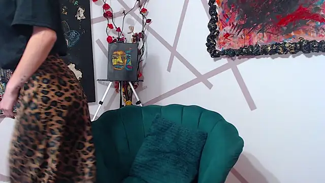 Snapshot of ZaSha__ chatting on March 10, 2025, 7:32 am ZaSha   online show from March 10, 2025, 7:32 am