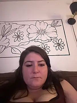 creativescholar1992 online show from December 2, 2025, 3:01 am