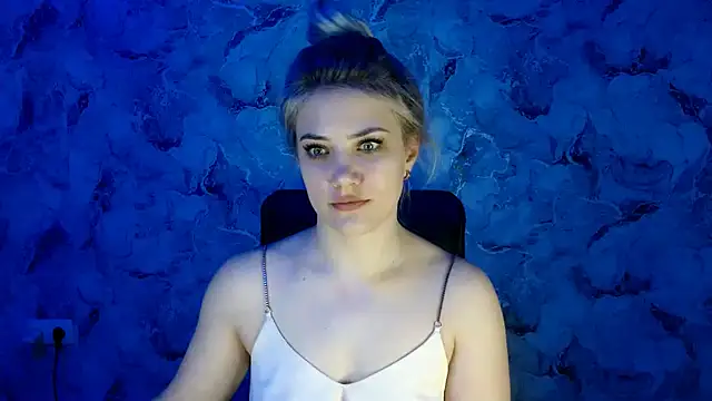 Snapshot of nika_gold1 chatting on February 14, 2025, 9:10 pm nika gold1 online show from February 14, 2025, 9:10 pm