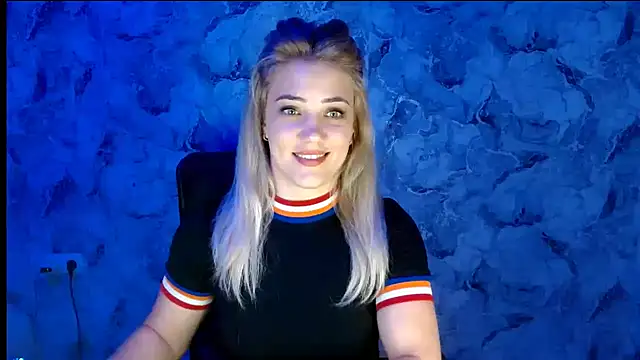 Snapshot of nika_gold1 chatting on September 30, 2025, 2:33 pm nika gold1 online show from September 30, 2025, 2:33 pm