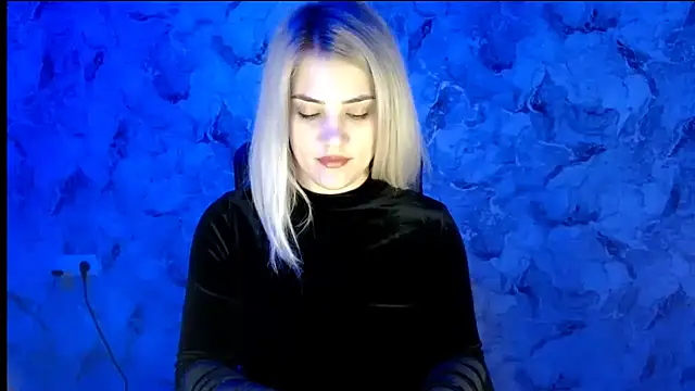 Snapshot of nika_gold1 chatting on October 27, 2025, 6:12 pm nika gold1 online show from October 27, 2025, 6:12 pm