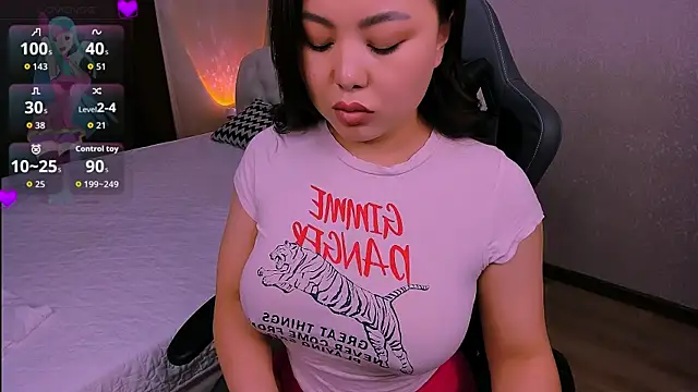 HinaJeen online show from December 5, 2025, 9:18 am