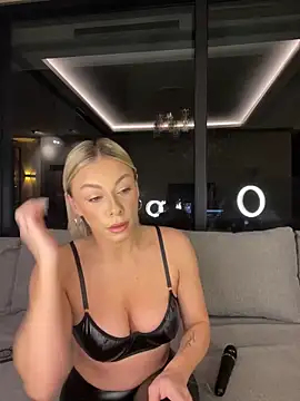 SexOnMyLvL online show from March 11, 2026, 9:10 pm