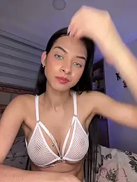 violetta-brown1 online show from December 15, 2024, 5:34 am